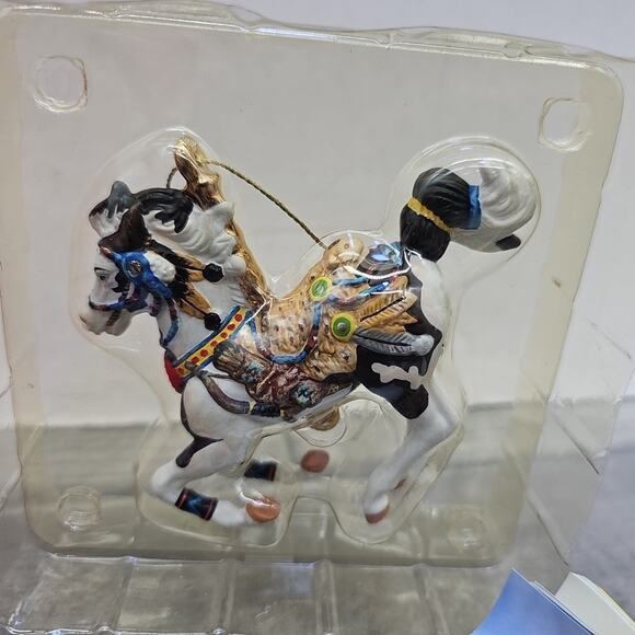 Breyer 2004 Holiday Edition Painted Pony Carousel Ornament (# 700904) [121] - Picture 2 of 11
